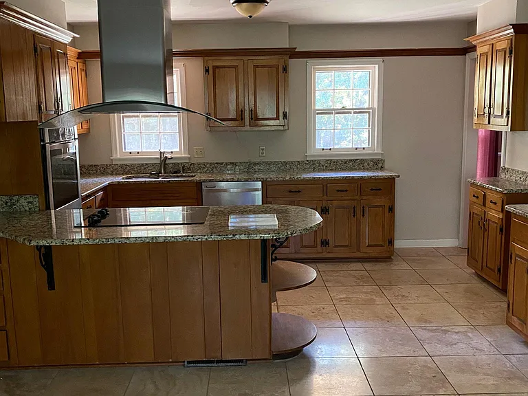 63 Shady Glen Rd — Photo 1