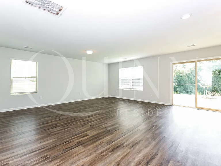 Tyger Pointe — Photo 67