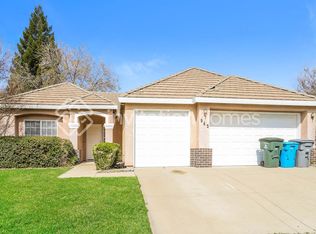 945 Skyline Dr, Yuba City, CA