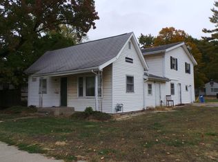 1721 9th St, Charleston, IL 61920