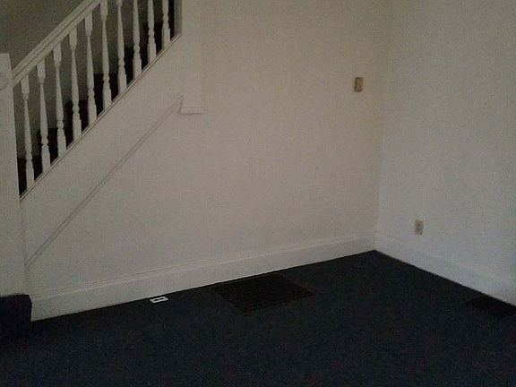 4th image of 610 Earl Ave
