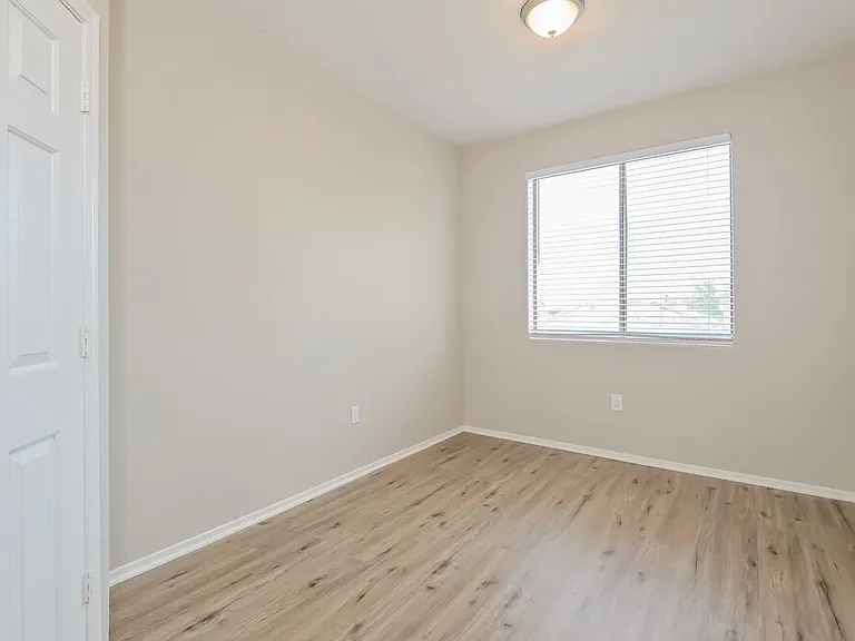 113 W Camino Rio Cebolla — Photo 13