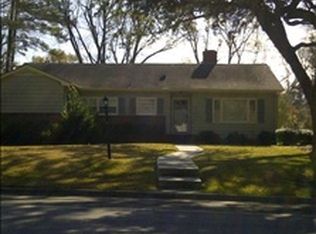 501 E Wilmington St, Burgaw, NC 28425