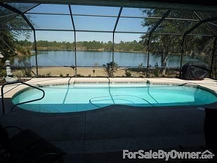 1st image of 297 Lake Dr
