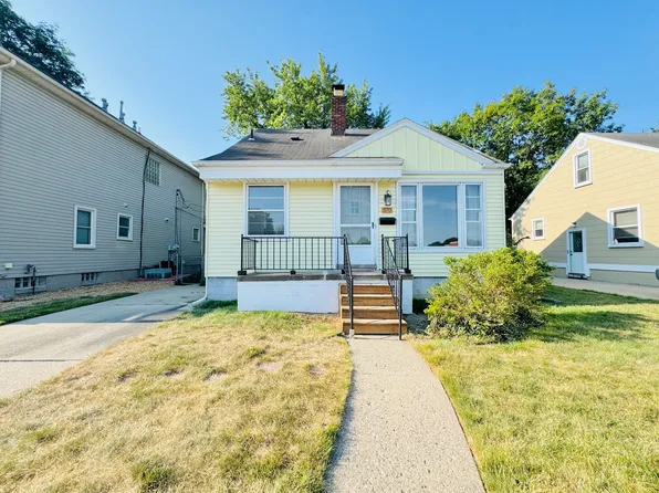 370 Bird Ave, Birmingham, MI 48009