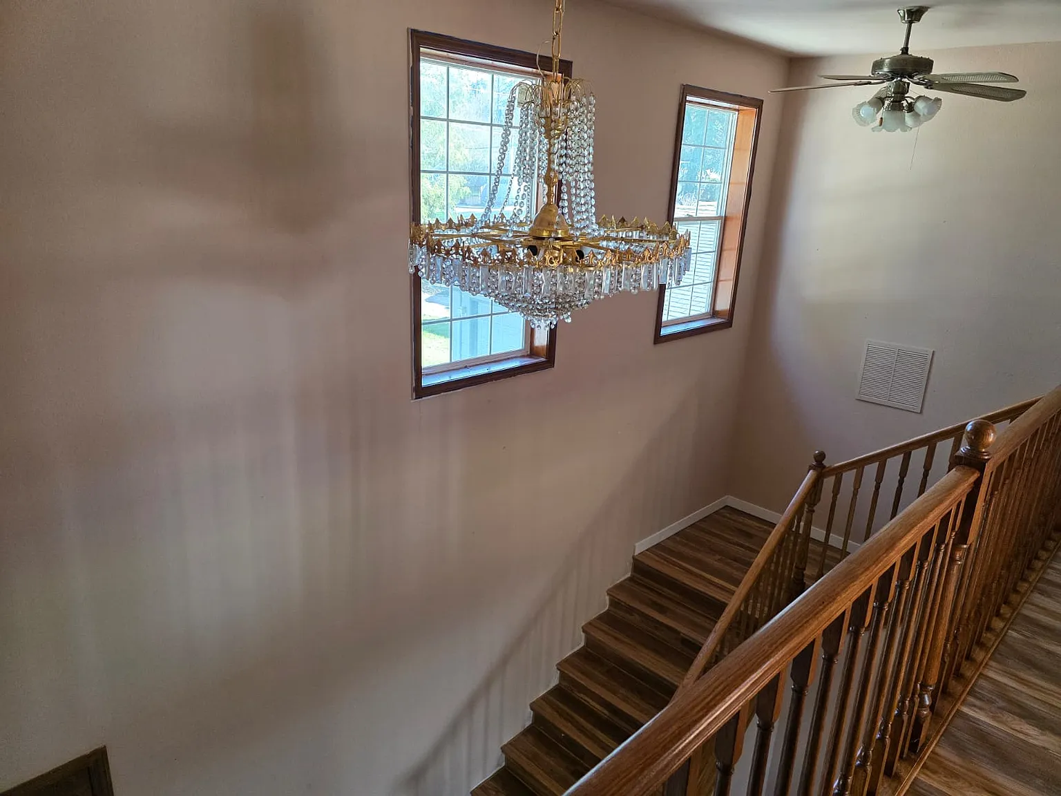 10 bed, 3098 sqft, $5,000 — Photo 3