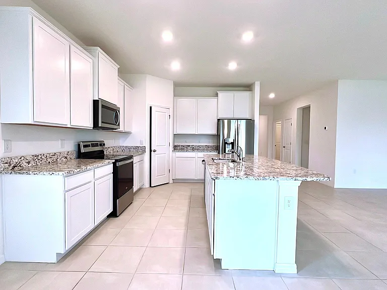 3539 Autumn Amber Dr — Photo 12