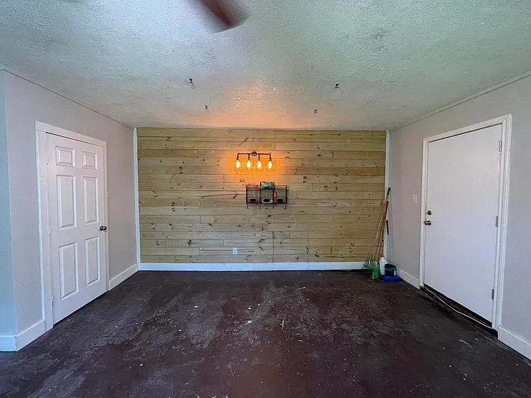 930 Grand Junction Dr — Photo 7