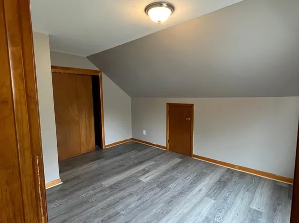 64 Rufus St APT 3, Ansonia, CT 06401