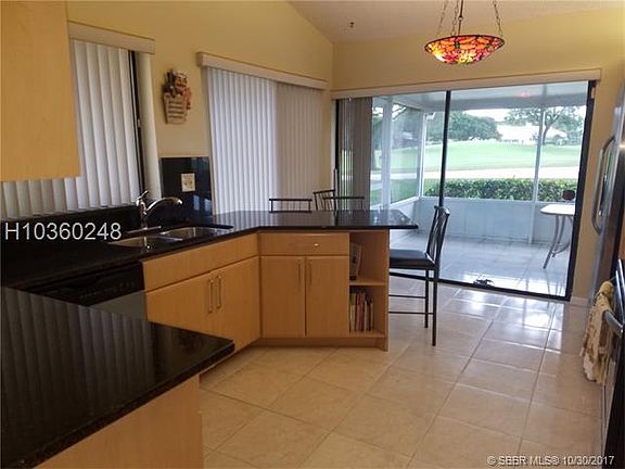 4th image of 5652 Ainsley Ct