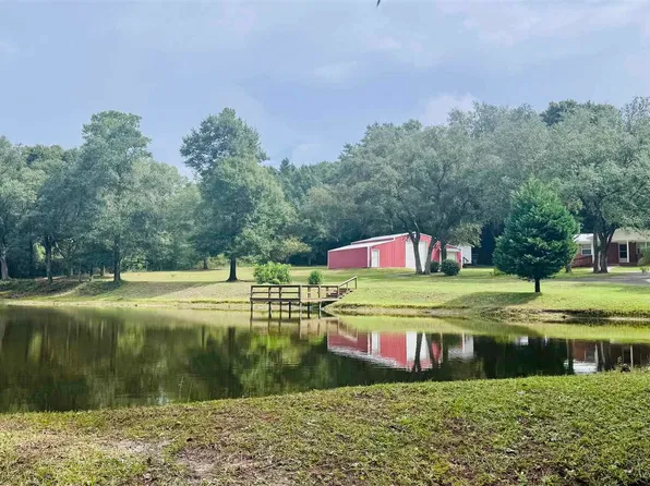6636 Helms Rd, Pensacola, FL 32526