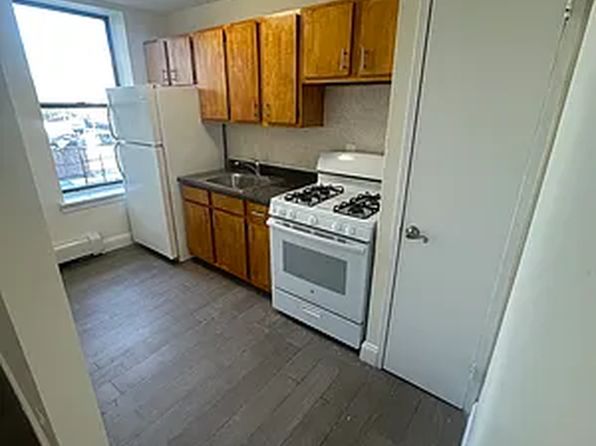 1985 Davidson Ave #3