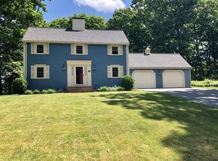 20 Arbor Dr, Shrewsbury, MA 01545