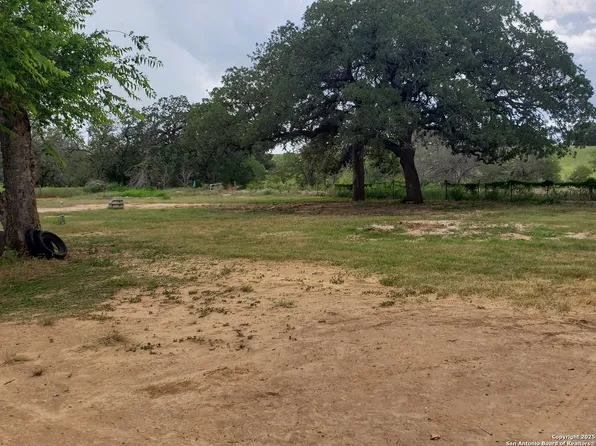 277 Nob LOT 9, Floresville, TX 78114