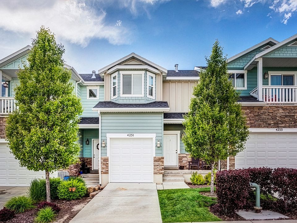 1st image of 4251 N Cresthaven Ln W