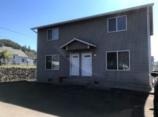 521 NE Fulton St, Roseburg, OR 97470