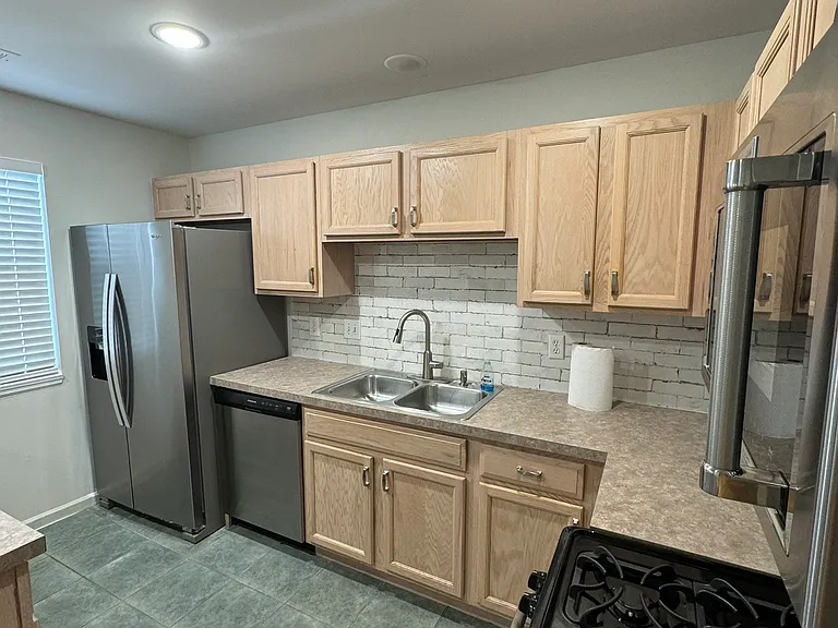 1501 Elm Hall Cir — Photo 19