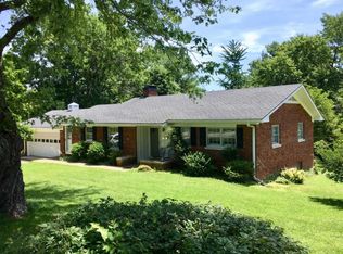 121 Crittenden Rd, Frankfort, KY 40601
