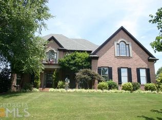 585 Birkdale Dr, Fayetteville, GA 30215