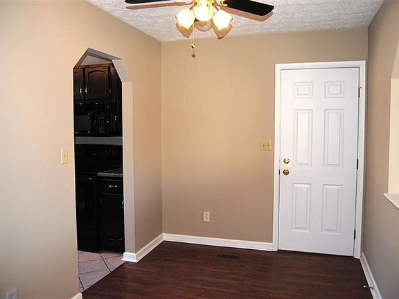 2nd image of 7691 Paragon Commons Cir