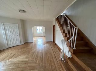 405 Oak St #405, Old Forge, PA 18518