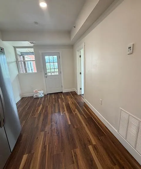518 N State St #2 — Photo 3