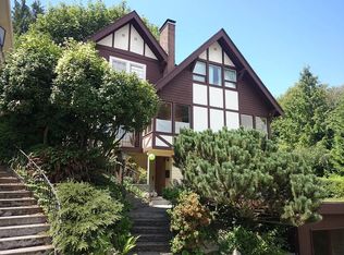2423 11th Ave E, Seattle, WA 98102