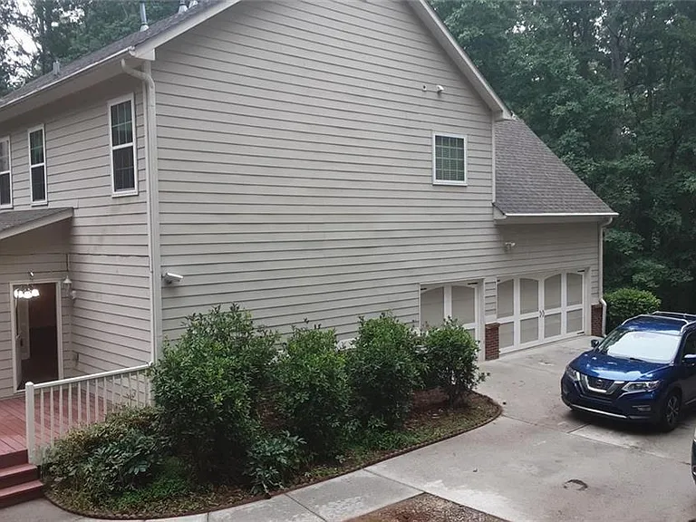 2532 Lois Ct — Photo 6