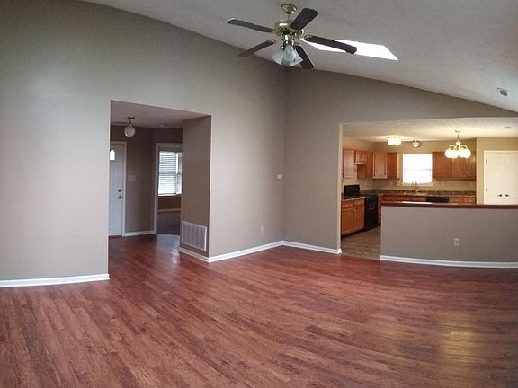 3rd image of 11826 E Hartland Dr