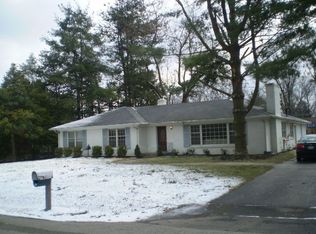 6310 Limewood Cir, Louisville, KY 40222