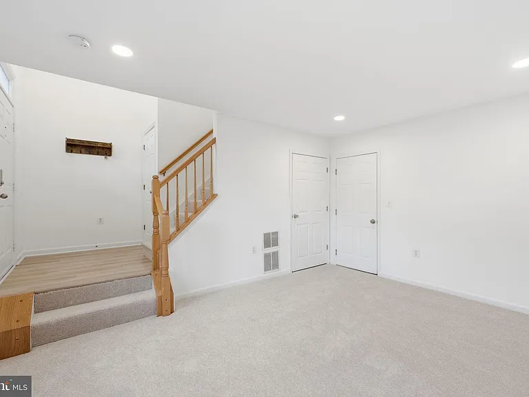 4067 Fountainside Ln — Photo 6