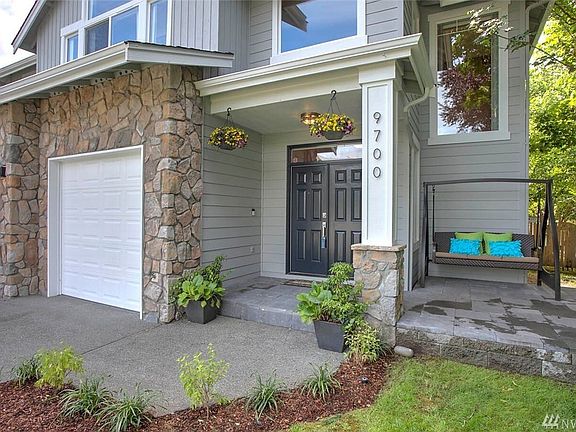 2nd image of 9700 175th Pl NE
