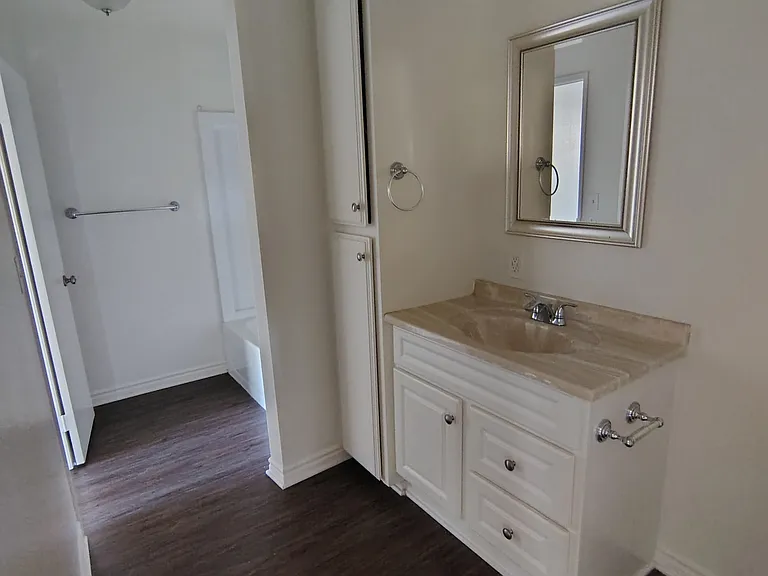 4921 Charlene Cir #6 — Photo 7