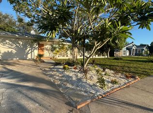 1009 Montezuma Dr, Bradenton, FL 34209