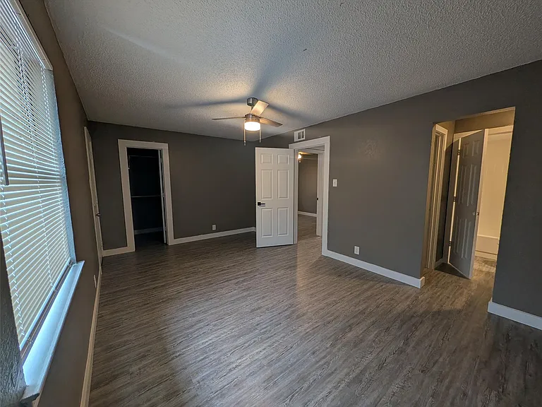 6709 Ridgecrest Ct — Photo 10