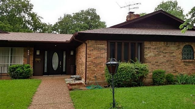 1st image of 800 Donna Dr