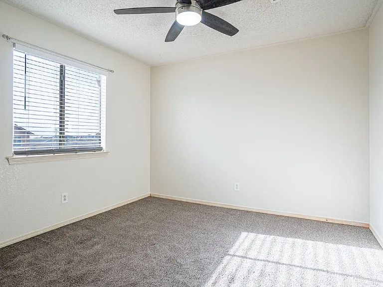 7041 Falling Leaf Cir — Photo 17