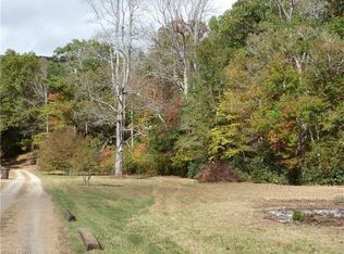 9 Indian Mound Trl, Fairview, NC 28730