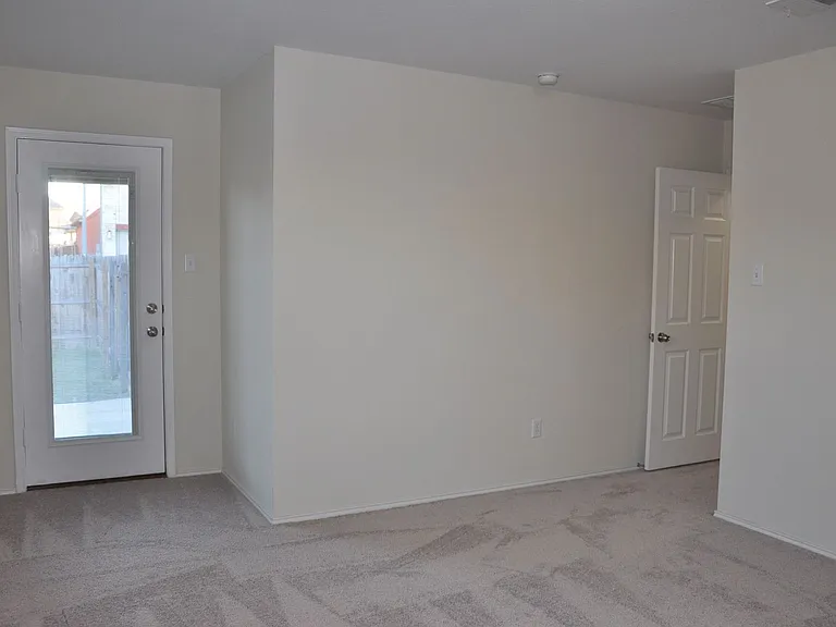 13501 Moura Cv — Photo 18