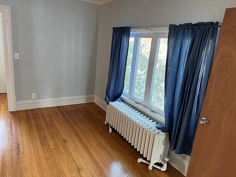 465 Hills St — Photo 17