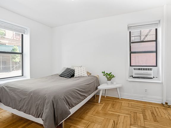 4th image of 828 Gerard Ave APT C