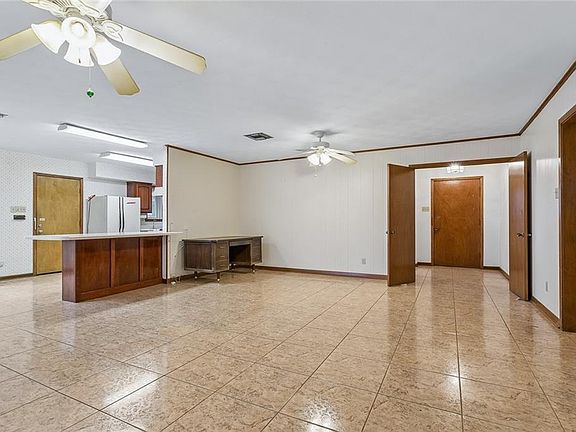 5th image of 8713 Bocage Pl