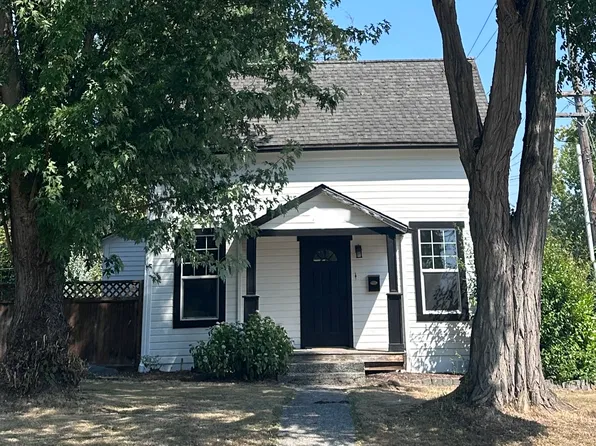 1924 S 13th St, Mount Vernon, WA 98274
