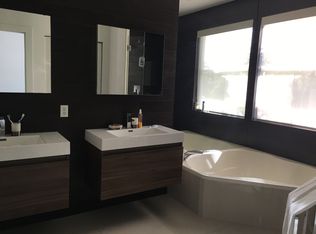 1365 Harbor Vw, Hallandale, FL 33019