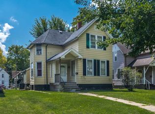 615 5th Ave S Ave, Clinton, IA 52732