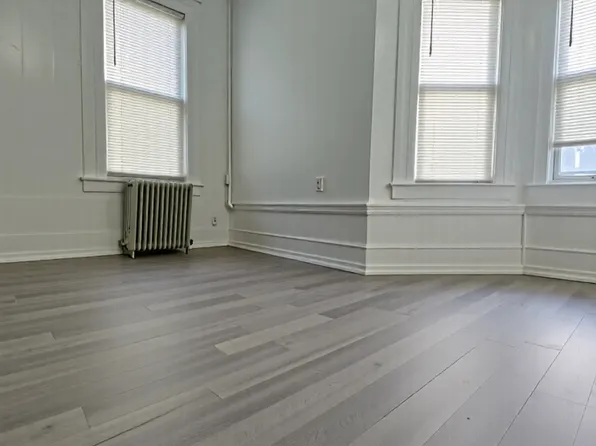 526 East 9th Street image 1 of 1