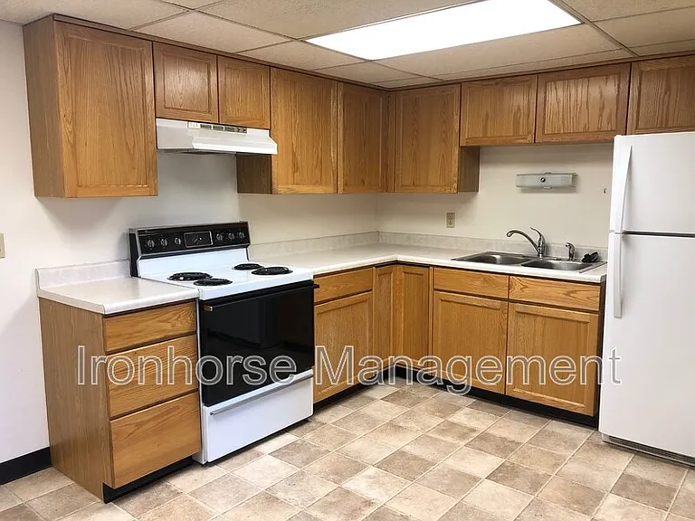 805 W Villard St #3 — Photo 12