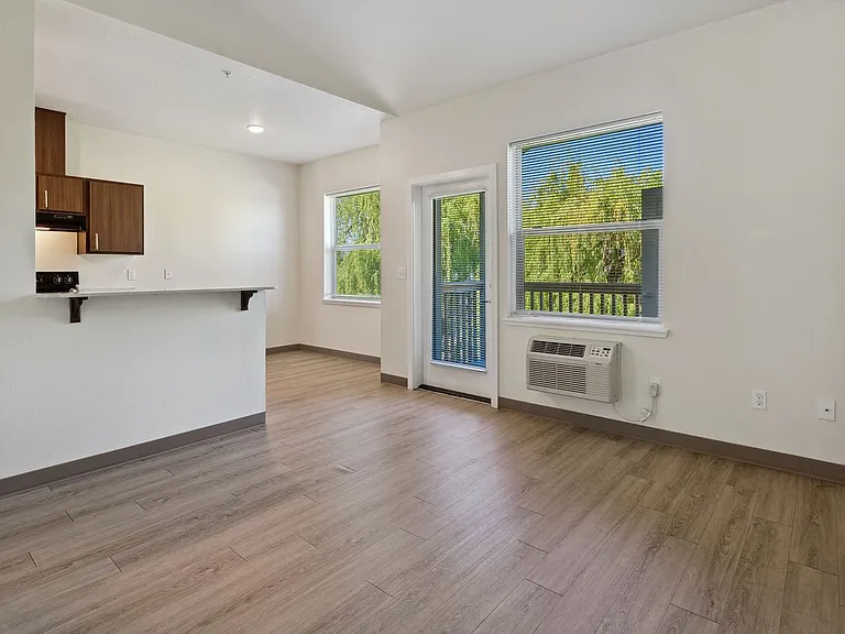 Mist Wood Apartments — Photo 12