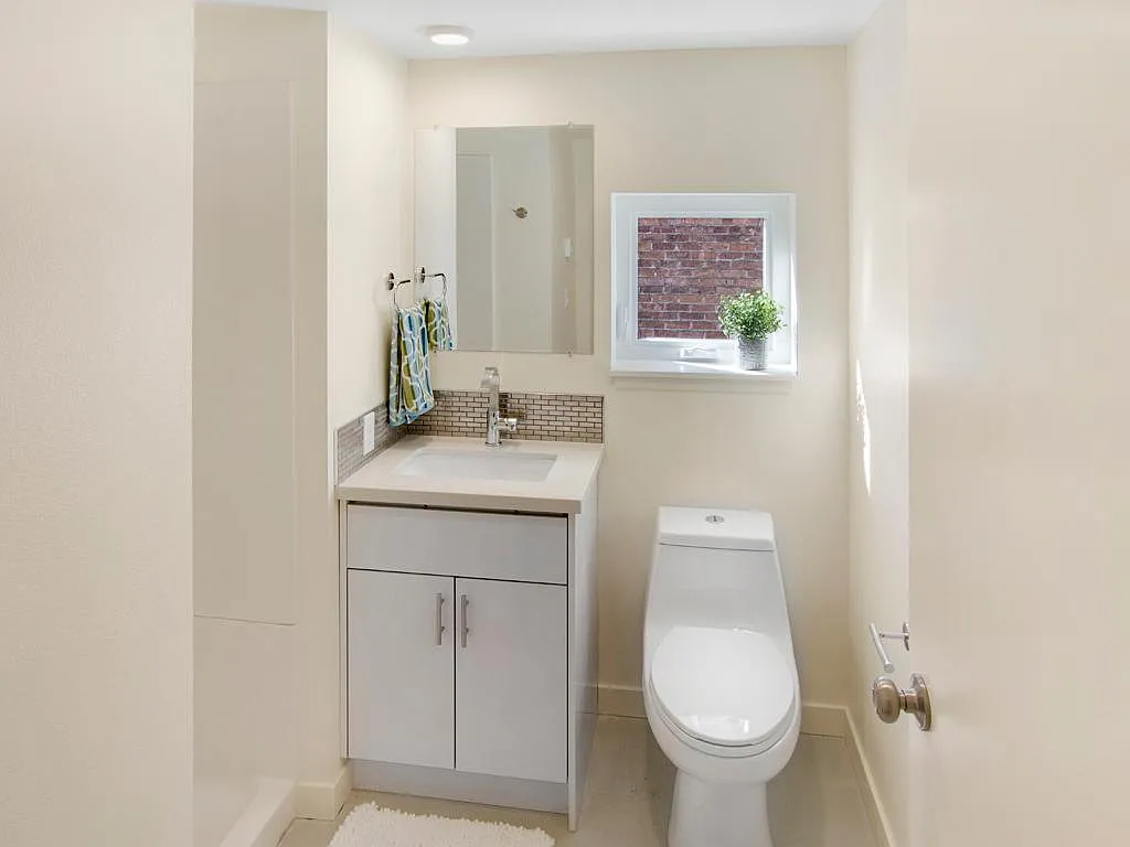 Studio, 410 sqft, $1,395 — Photo 3