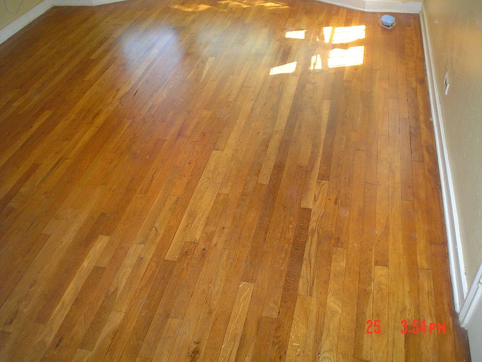 BEDROOM WOOD FLLOR
